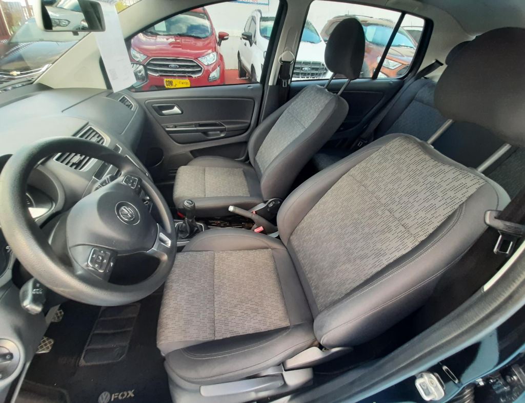 Volkswagen Fox 1.0 Gii Flex 4 Portas Modelo 2014 imagem 13