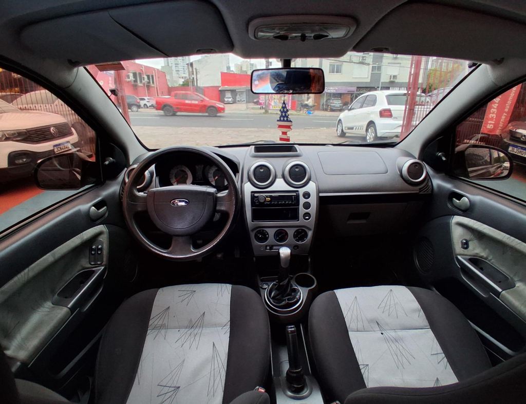 Ford Fiesta Hatch 1.0 Flex 4 Portas Modelo 2009 imagem 12