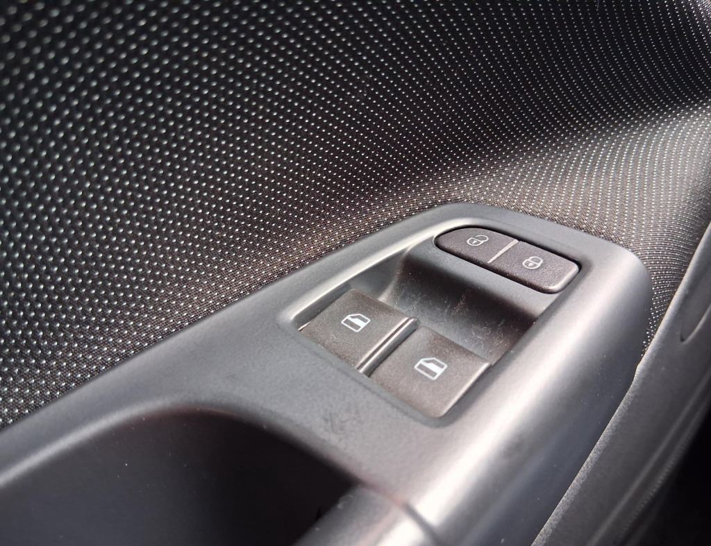 Volkswagen Novo Gol 1.0 Flex 4 Portas Modelo 2019 imagem 23