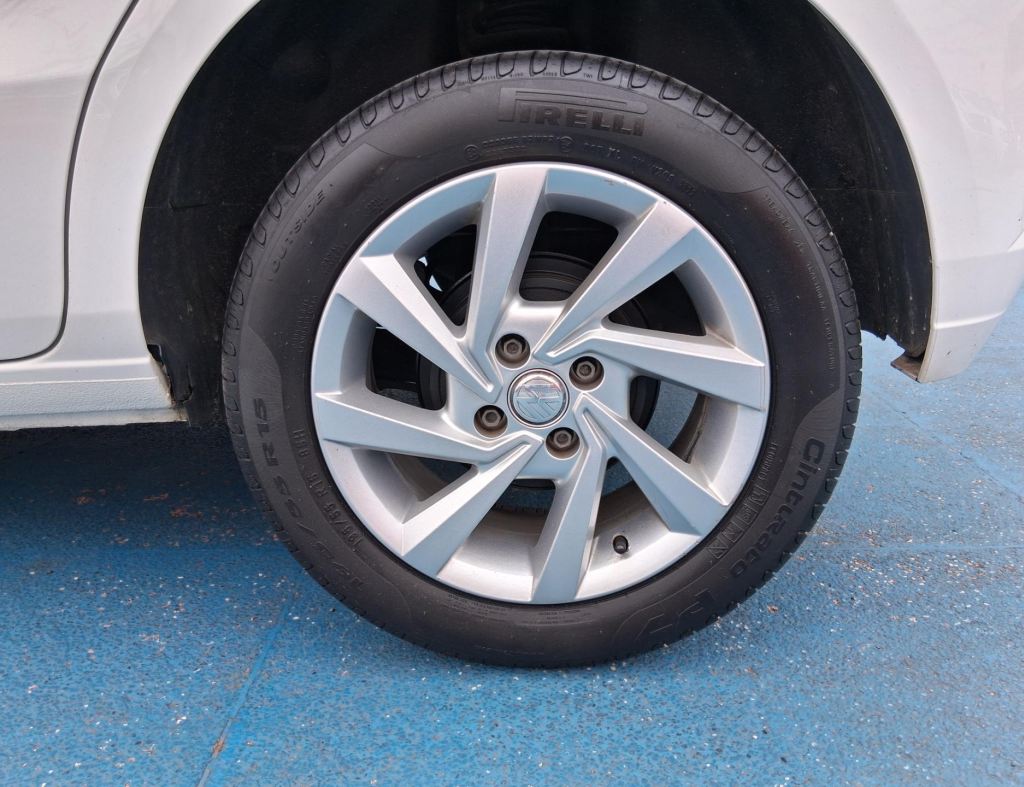 Volkswagen Novo Gol 1.0 Flex 4 Portas Modelo 2019 imagem 24