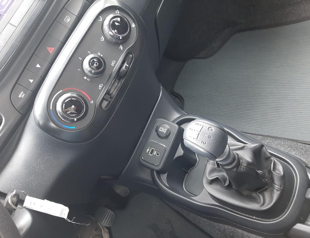 Fiat Mobi Trekking 1.0 Flex 4 Portas Modelo 2024 imagem 23