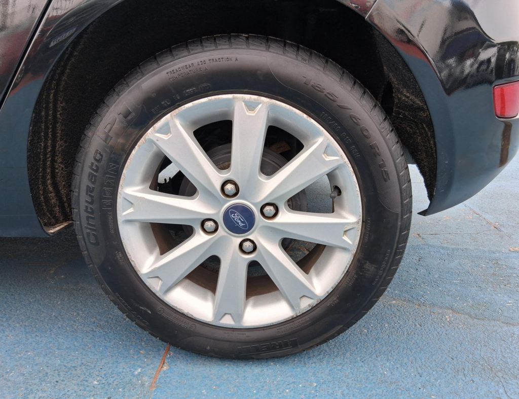 Ford New Fiesta Hatch Se 1.6 Flex 4 Portas Modelo 2012 imagem 11