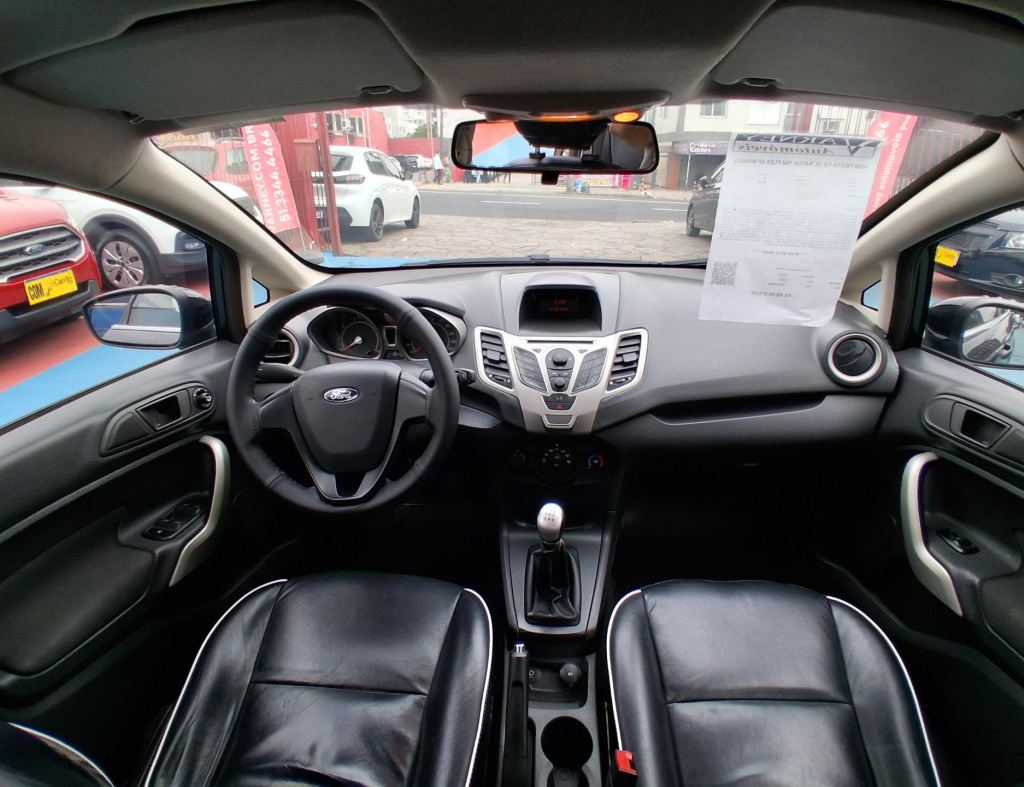 Ford New Fiesta Hatch Se 1.6 Flex 4 Portas Modelo 2012 imagem 12