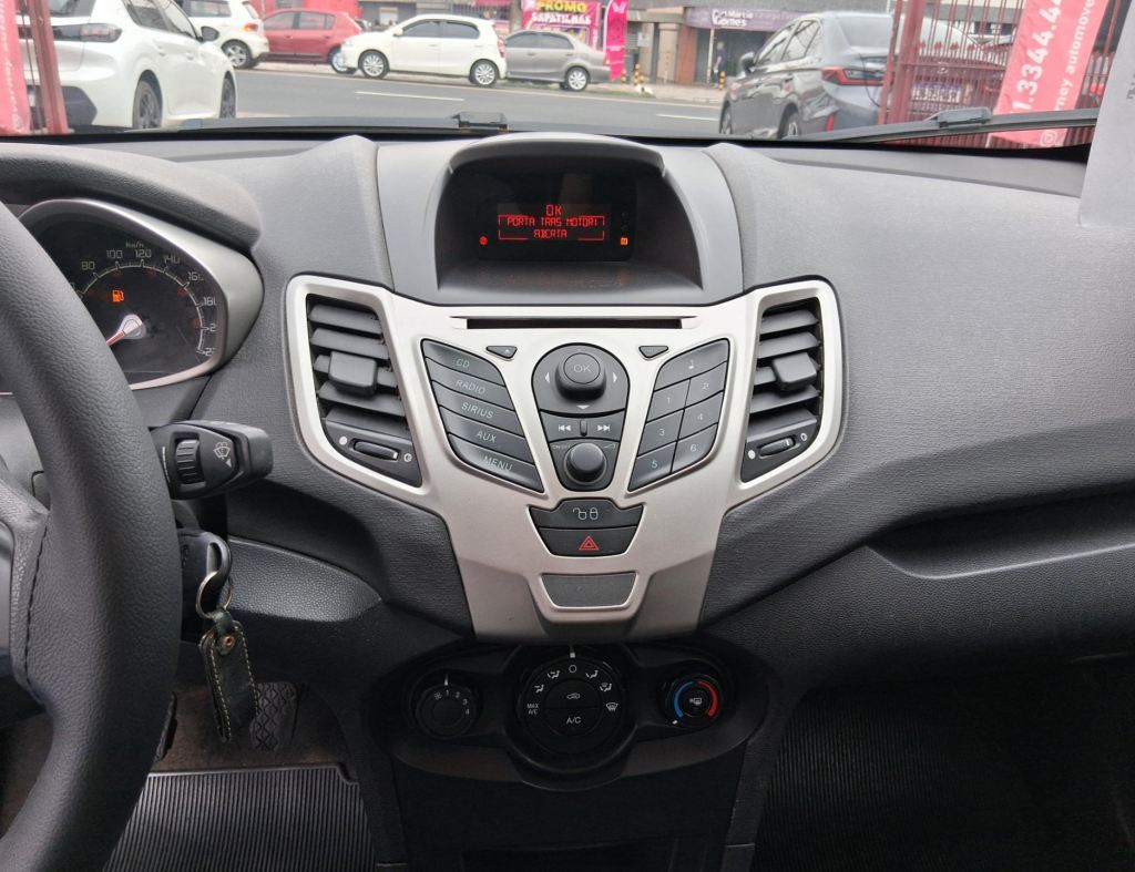 Ford New Fiesta Hatch Se 1.6 Flex 4 Portas Modelo 2012 imagem 16