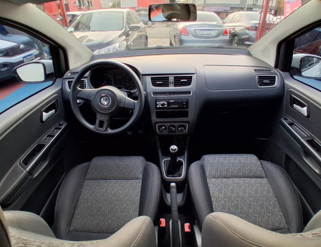 Volkswagen Fox Trend Gii 1.0 Flex 4 Portas Modelo 2014 imagem 11