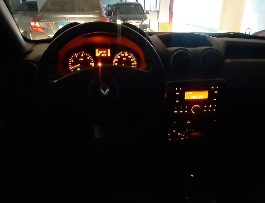 Renault Duster 2.0 Dinamique 2014 Automatica imagem 13