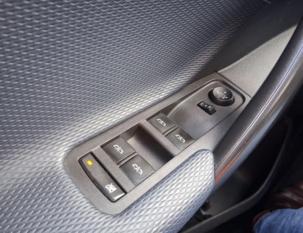 Chevrolet Tracker Premier 1.2 Turbo Automatica Flex 4 Portas Modelo 2022 imagem 26