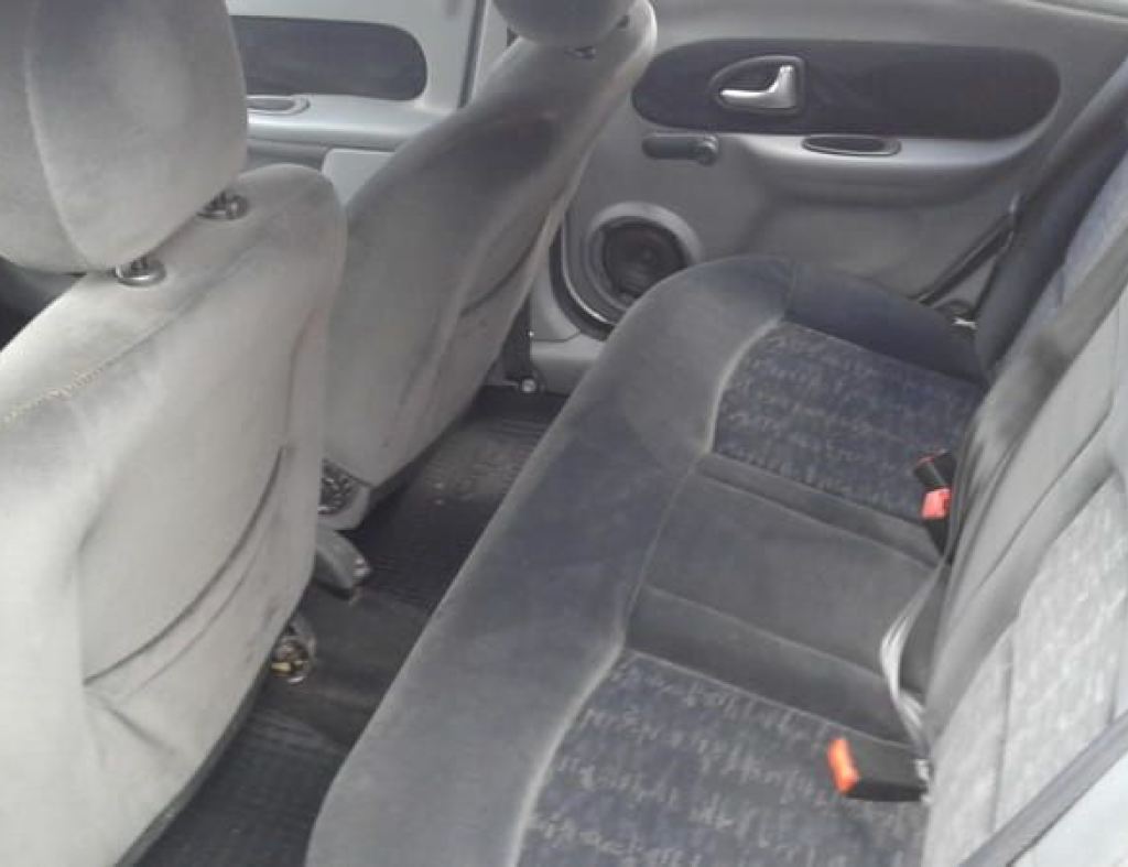 Renault Clio Sedan Privilege 1.6 Flex 4 Portas Modelo 2009 imagem 11