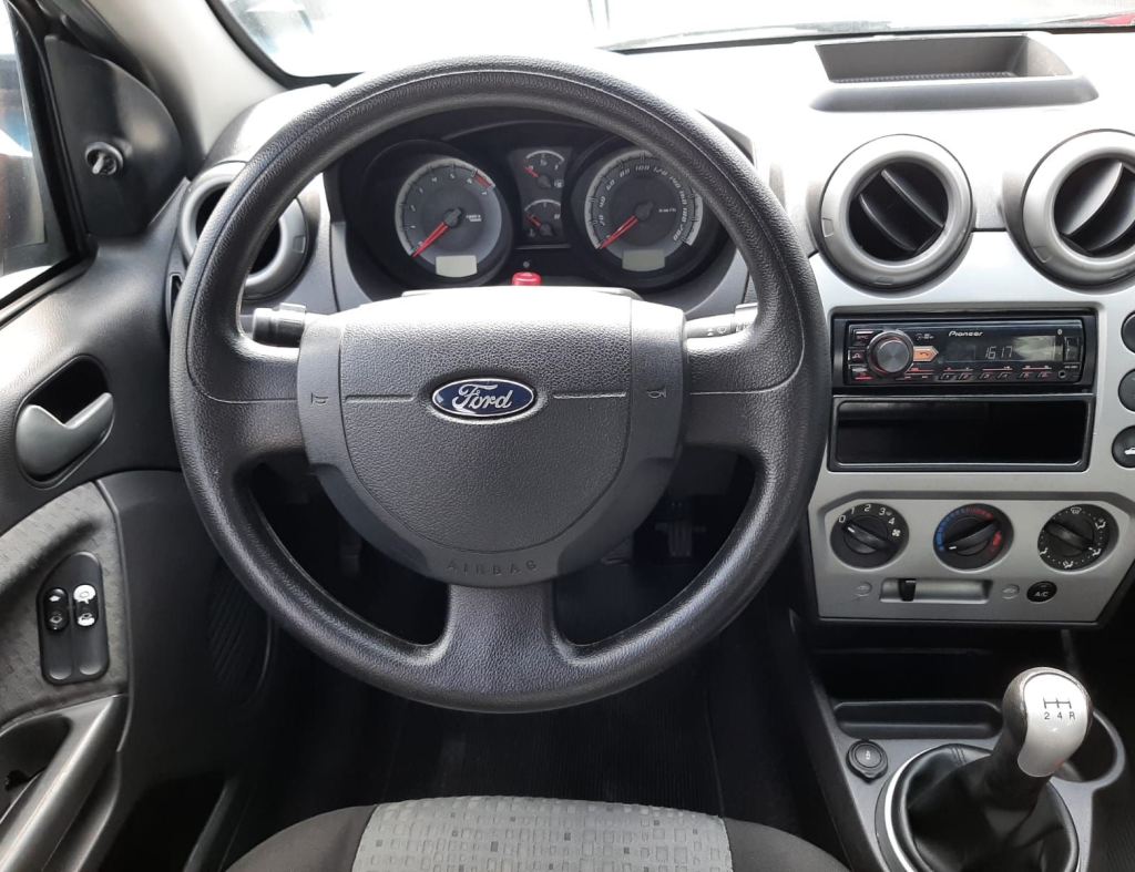 Ford Fiesta Sedan 1.6 Flex 2014,Ipva 2025 Pago. imagem 16
