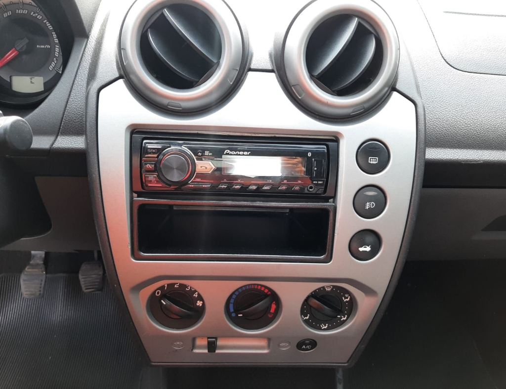 Ford Fiesta Sedan 1.6 Flex 2014,Ipva 2025 Pago. imagem 18