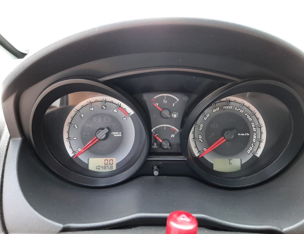 Ford Fiesta Sedan 1.6 Flex 2014,Ipva 2025 Pago. imagem 20