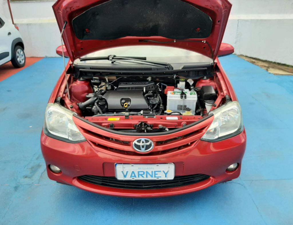 Toyota Etios 1.3 Hbx 16V Flex 4P Manual 2015 imagem 8