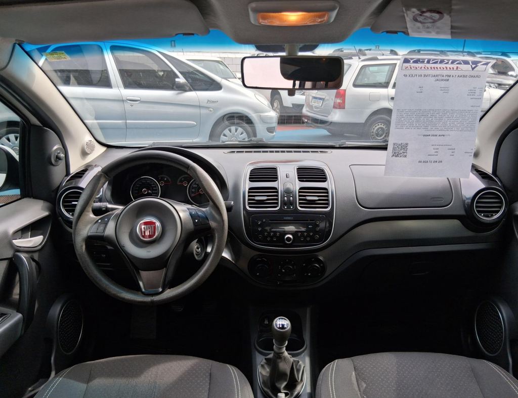 Fiat Grand Siena Attractive 1.4 Flex 4 Portas Modelo 2014 imagem 11