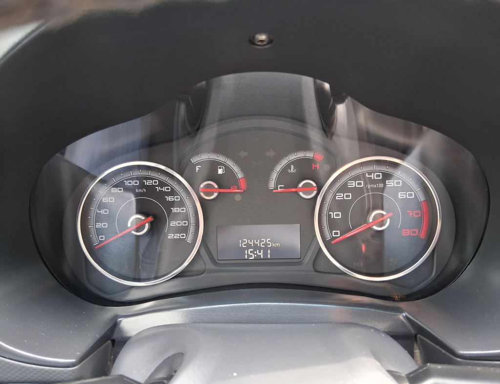 Fiat Grand Siena Attractive 1.4 Flex 4 Portas Modelo 2014 imagem 15