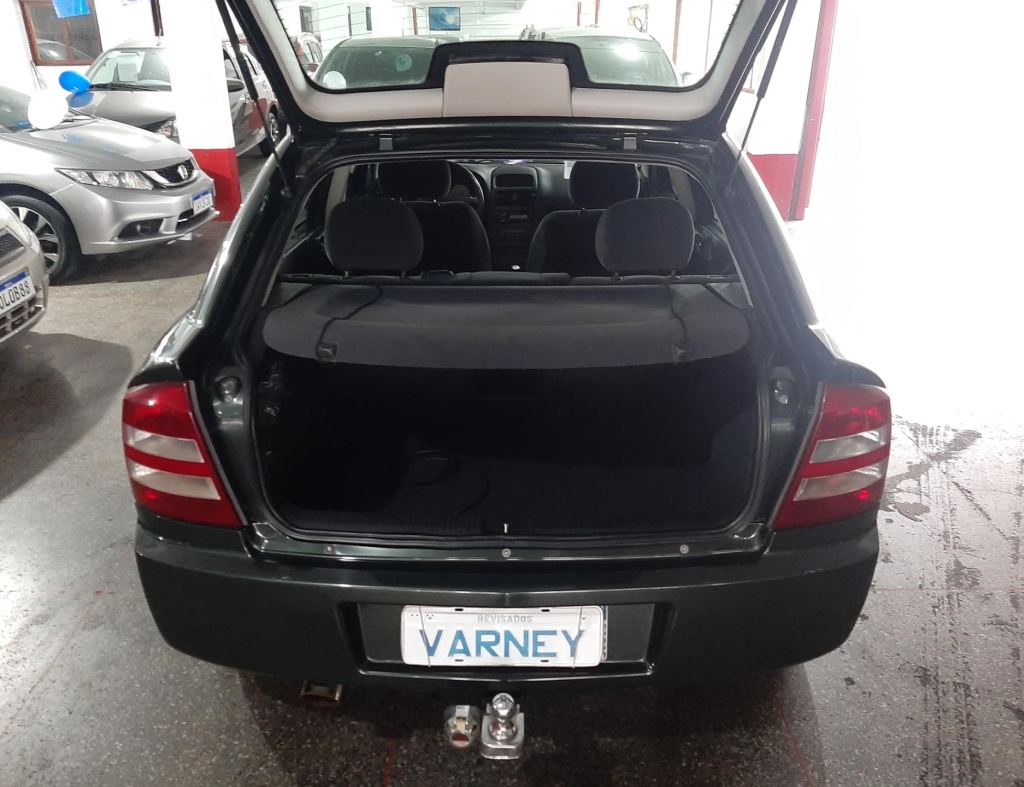 Chevrolet Astra Hatch Advantage 2.0 Flex 4 Portas Modelo 2010 imagem 9