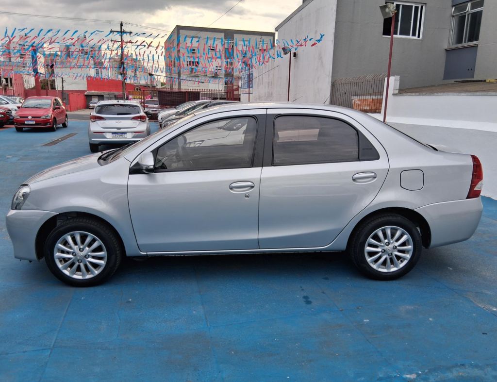 Toyota Etios Sedan Xls 1.5 Flex 4 Portas Modelo 2016 imagem 4