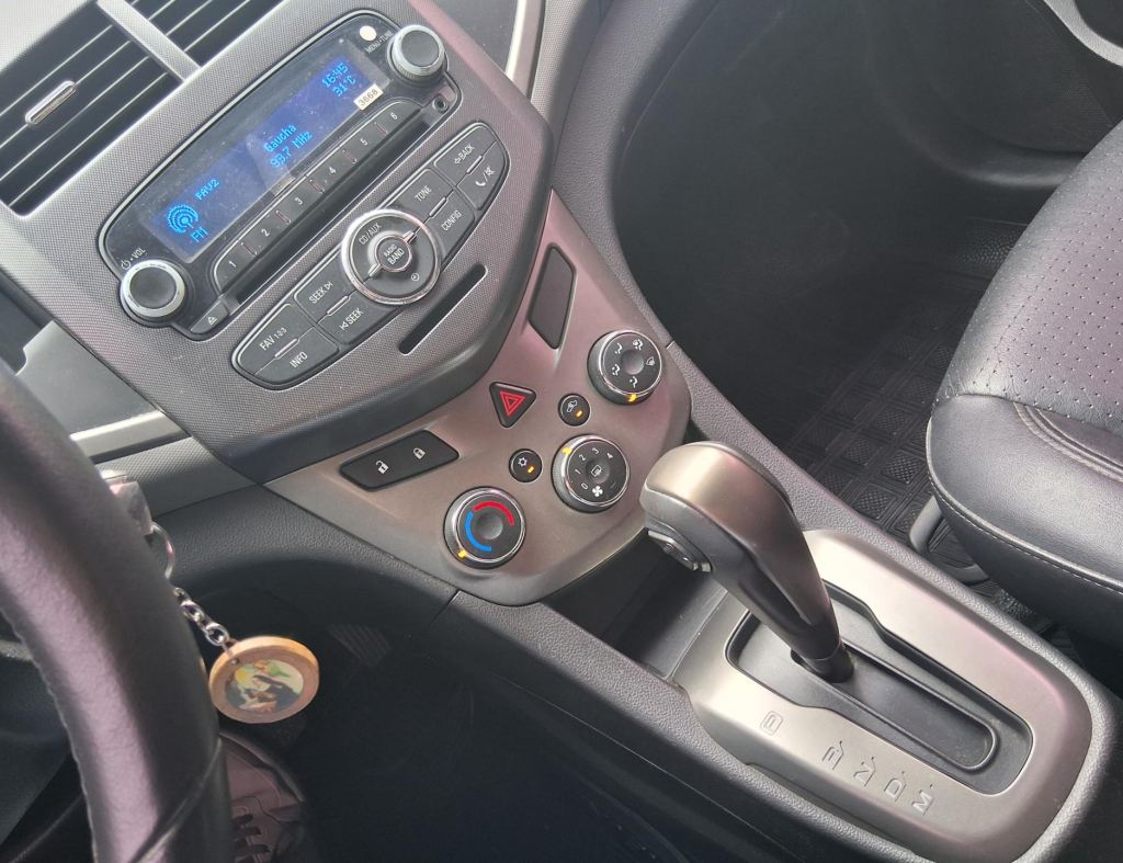 Chevrolet Sonic Ltz 1.6 Automatico Flex 4 Portas Modelo 2012 imagem 18