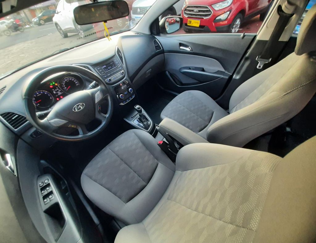 Hyundai Hb20 Premium 1.6 Automatico Flex 4 Portas Modelo 2016 imagem 13