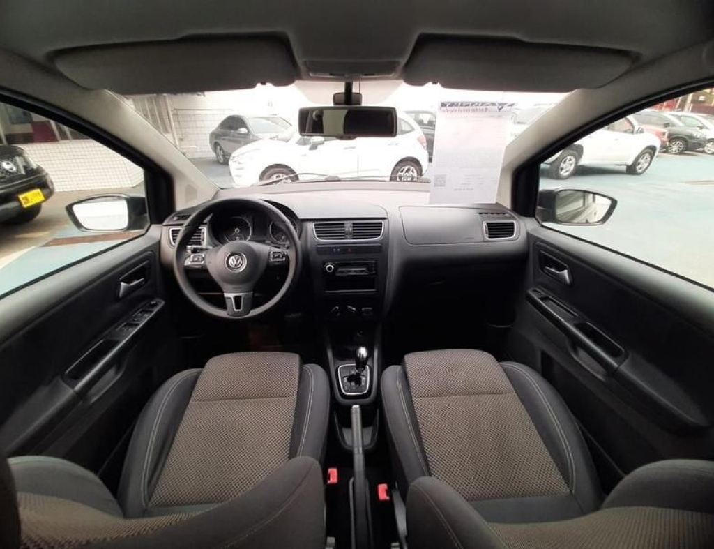 Volkswagen Spacefox Highline 1.6 Flex 4 Portas Modelo 2011 imagem 11