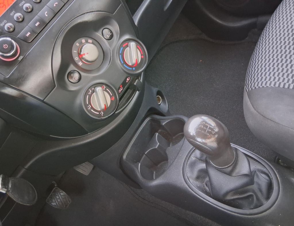 Nissan Versa 1.0 Flexstart 4 Portas Modelo 2020 imagem 15