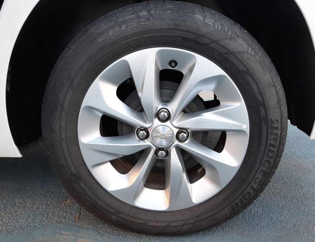 Chevrolet Onix Lt 1.0 Mpfi 8V 4P Mec. 2023 imagem 12