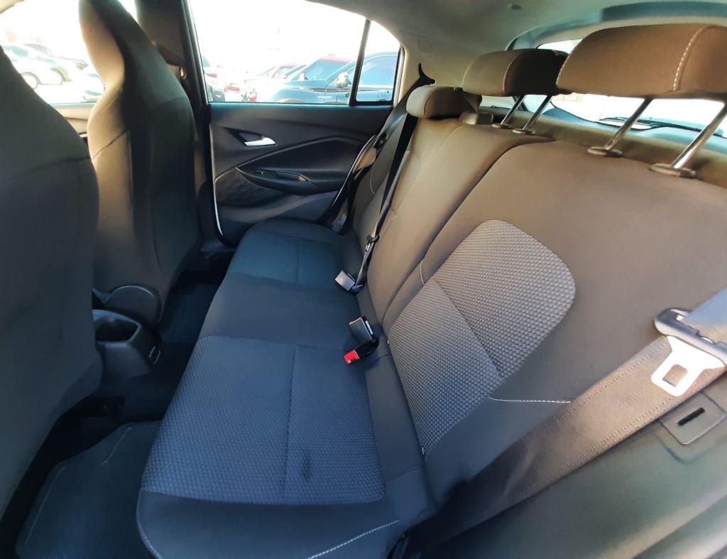 Chevrolet Onix Lt 1.0 Mpfi 8V 4P Mec. 2023 imagem 16