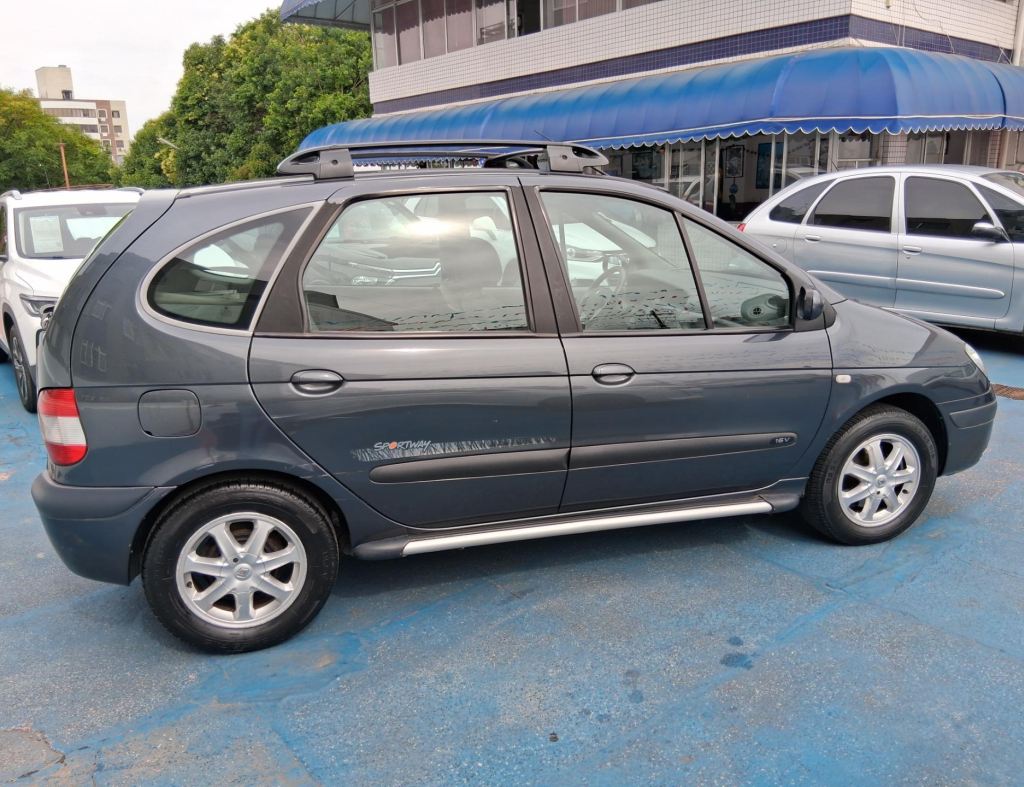 Renault Scenic Expression 1.6 Automatica 4 Portas Modelo 2008 imagem 3