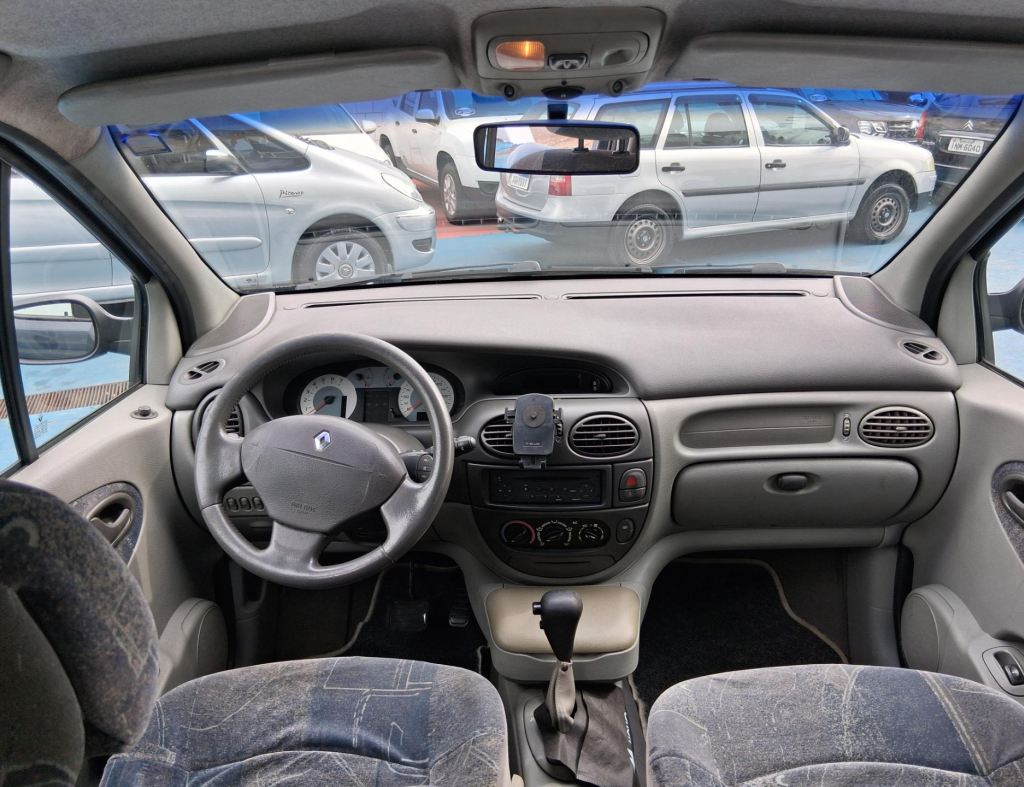 Renault Scenic Expression 1.6 Automatica 4 Portas Modelo 2008 imagem 12