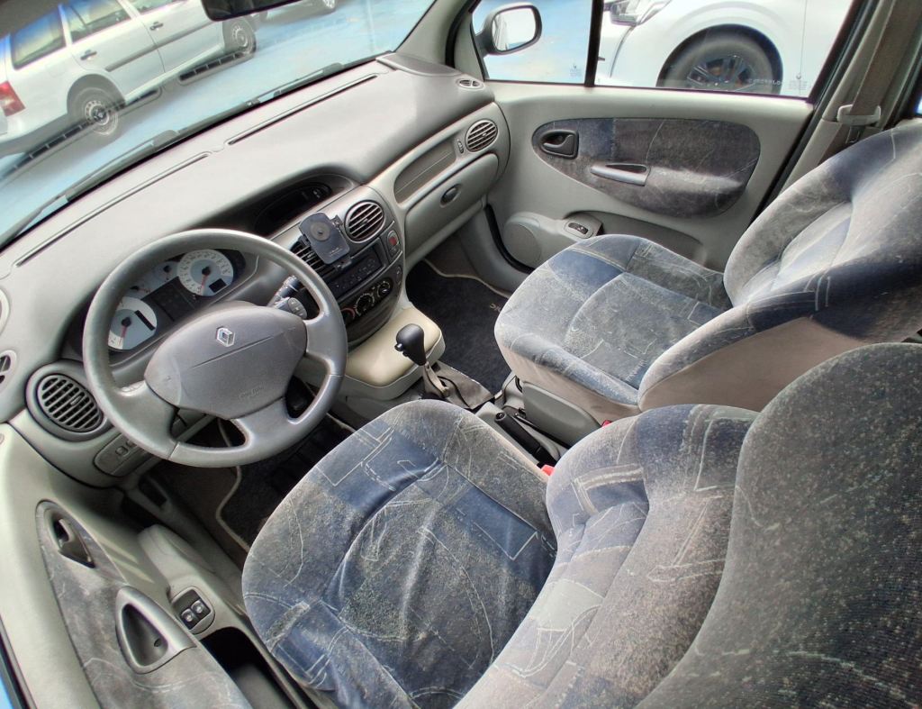 Renault Scenic Expression 1.6 Automatica 4 Portas Modelo 2008 imagem 14