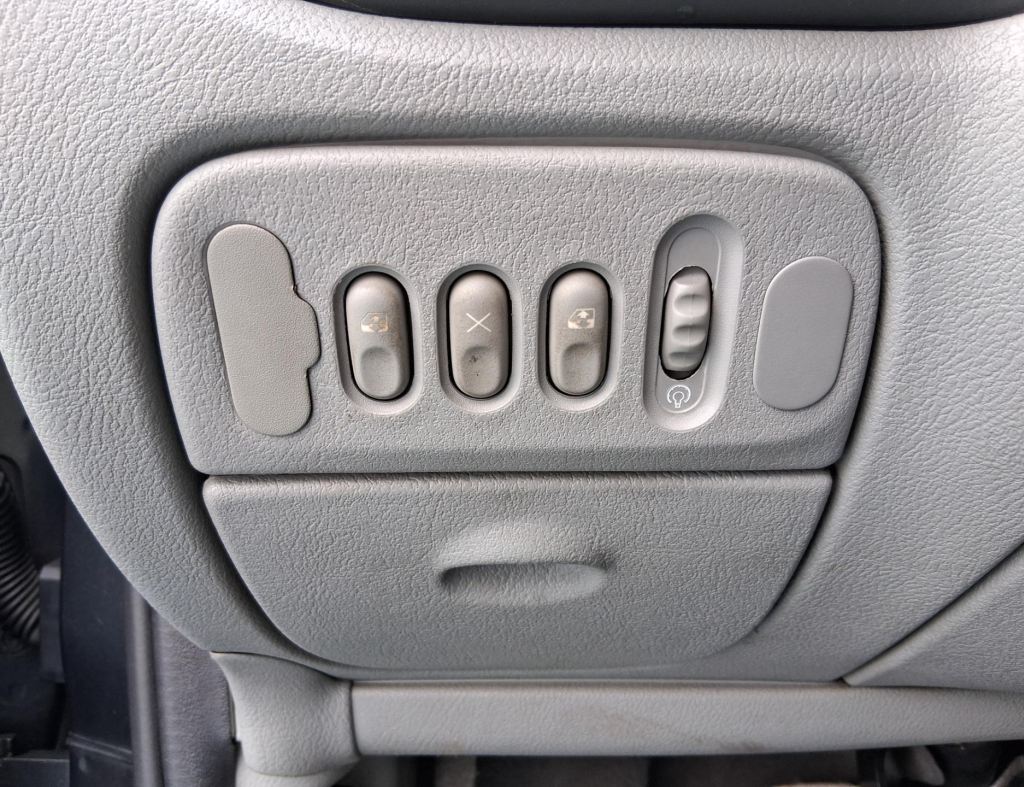 Renault Scenic Expression 1.6 Automatica 4 Portas Modelo 2008 imagem 18