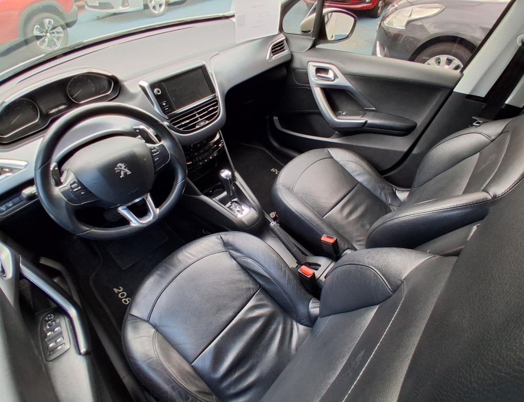 Peugeot 208 Griffe 1.6 Automatico 4 Portas Flex Modelo 2014 imagem 12