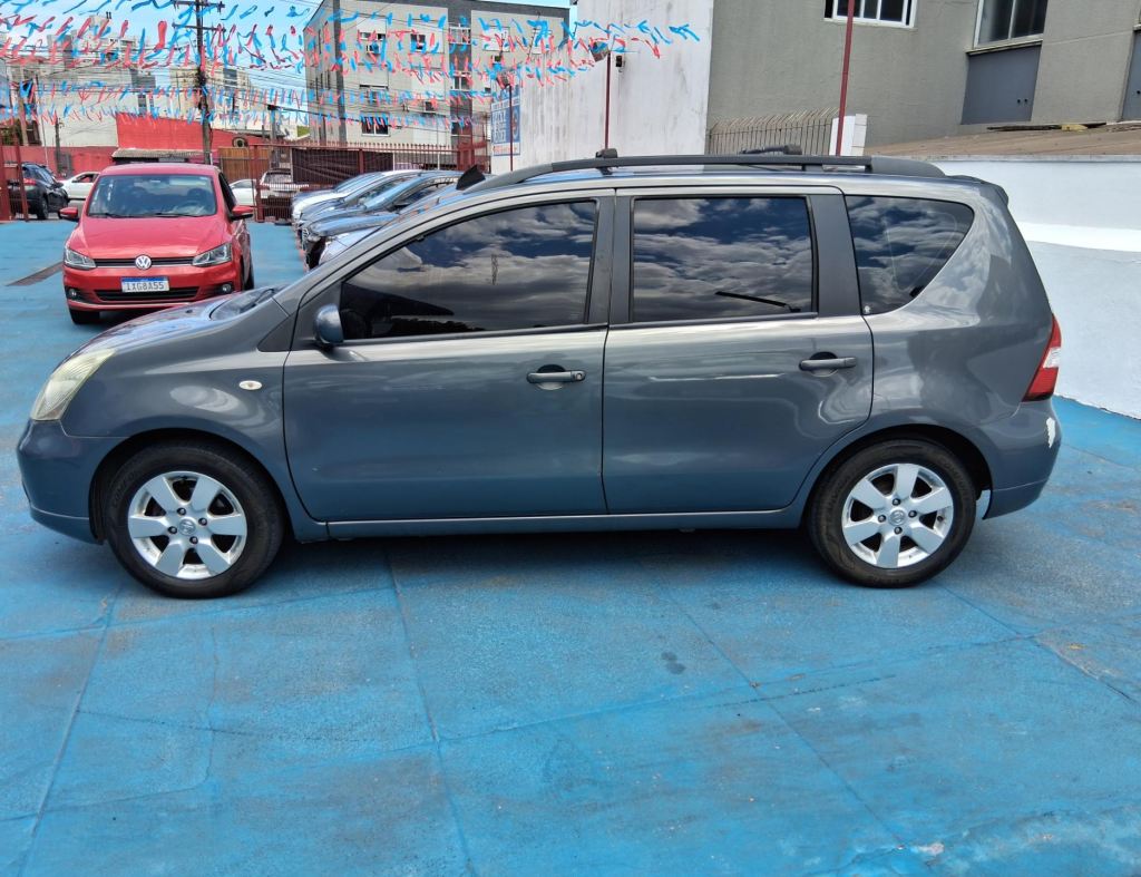 Nissan Livina Sl 1.8 Automatica Flex 4 Portas Modelo 2012 imagem 4