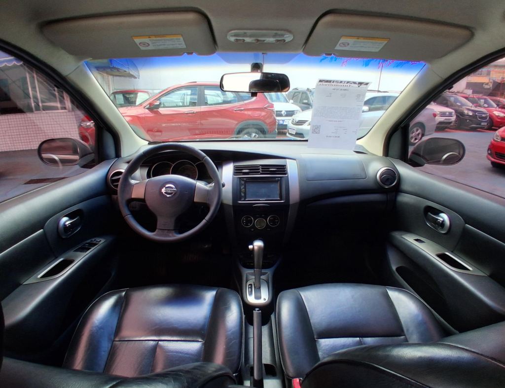 Nissan Livina Sl 1.8 Automatica Flex 4 Portas Modelo 2012 imagem 10