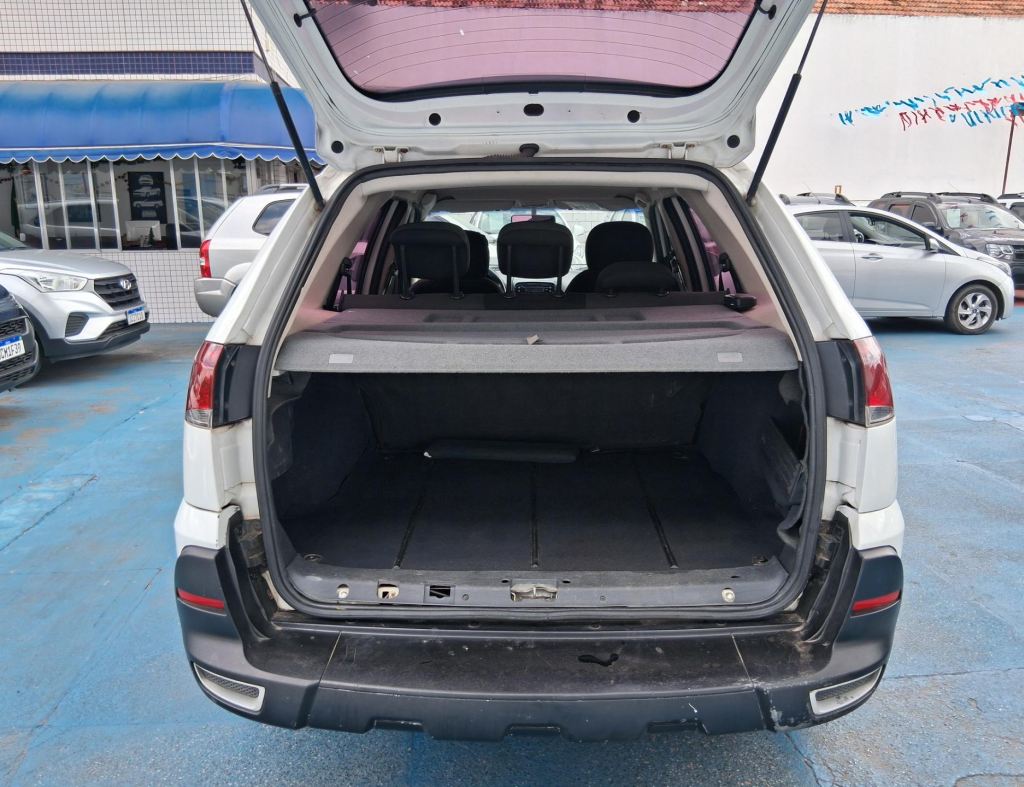 Fiat Palio Weekend Adventure 1.8 Automatico Flex 4 Portas Modelo 2013 imagem 9