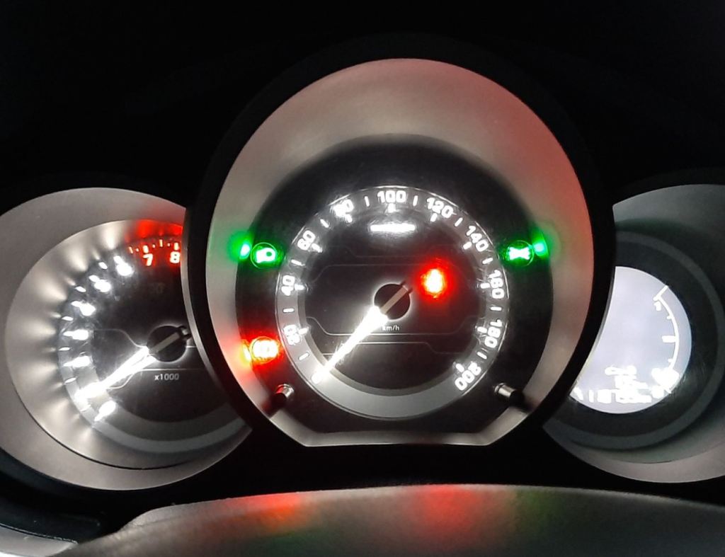 Citroen Aircross Feel 1.6 Flex 16V 5P Mec 2016 imagem 16