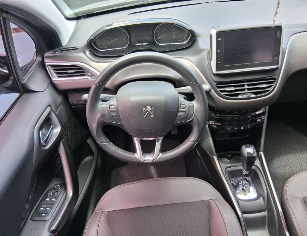 Peugeot 2008 Griffe 1.6 Automatico Flex 4 Portas Modelo 2020 imagem 14
