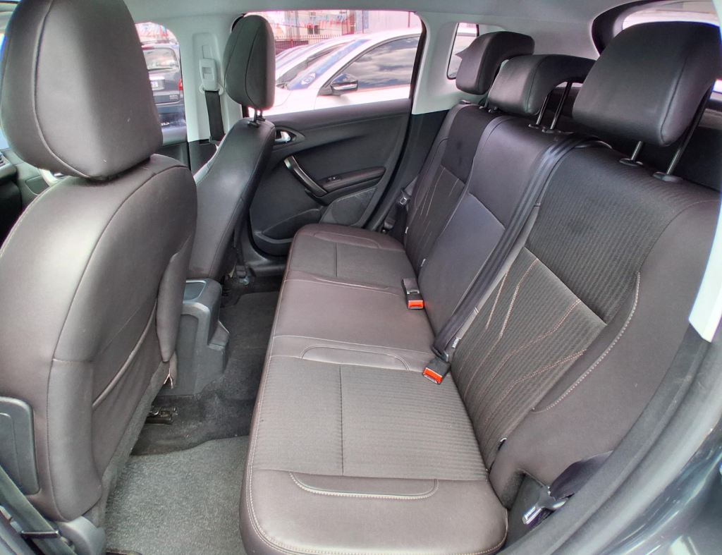 Peugeot 2008 Griffe 1.6 Automatico Flex 4 Portas Modelo 2020 imagem 16