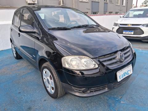 Volkswagen Fox Trend 1.0 G2 Flex 4 Portas Modelo 2010