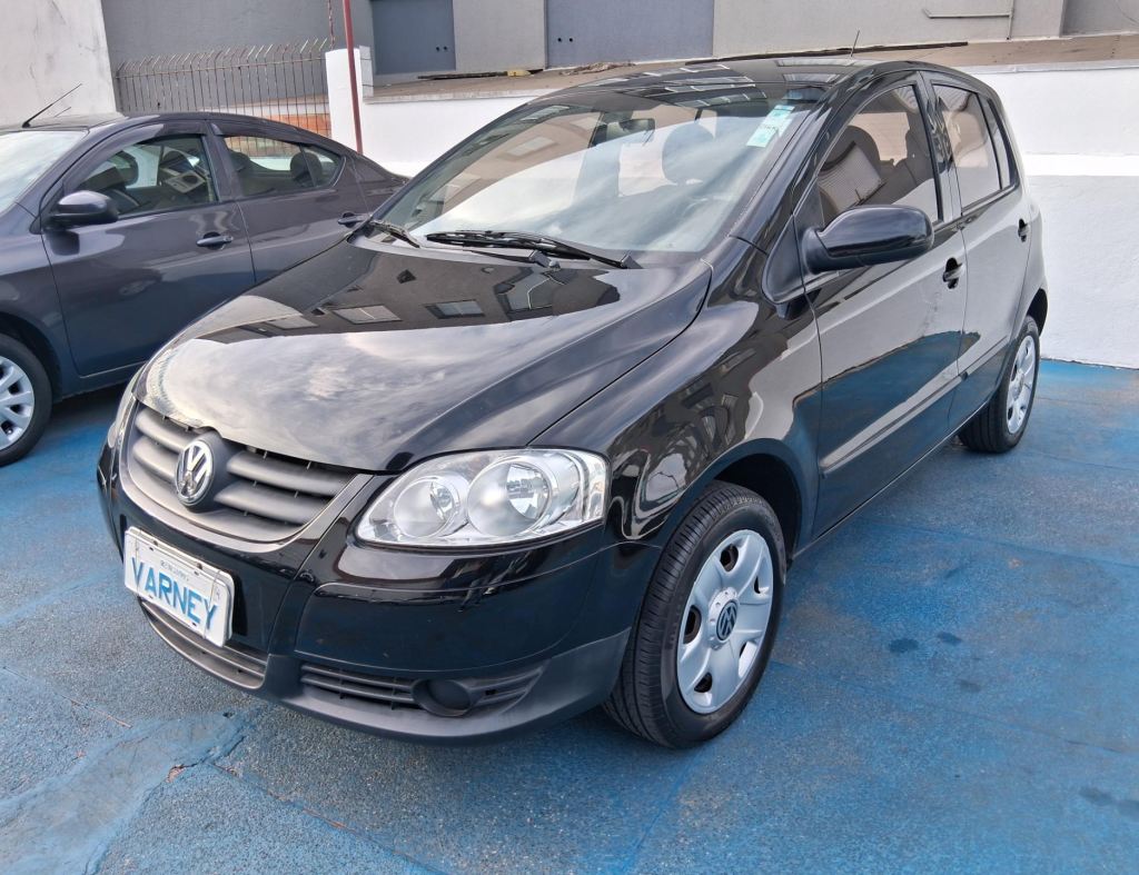 Volkswagen Fox Trend 1.0 G2 Flex 4 Portas Modelo 2010 imagem 2