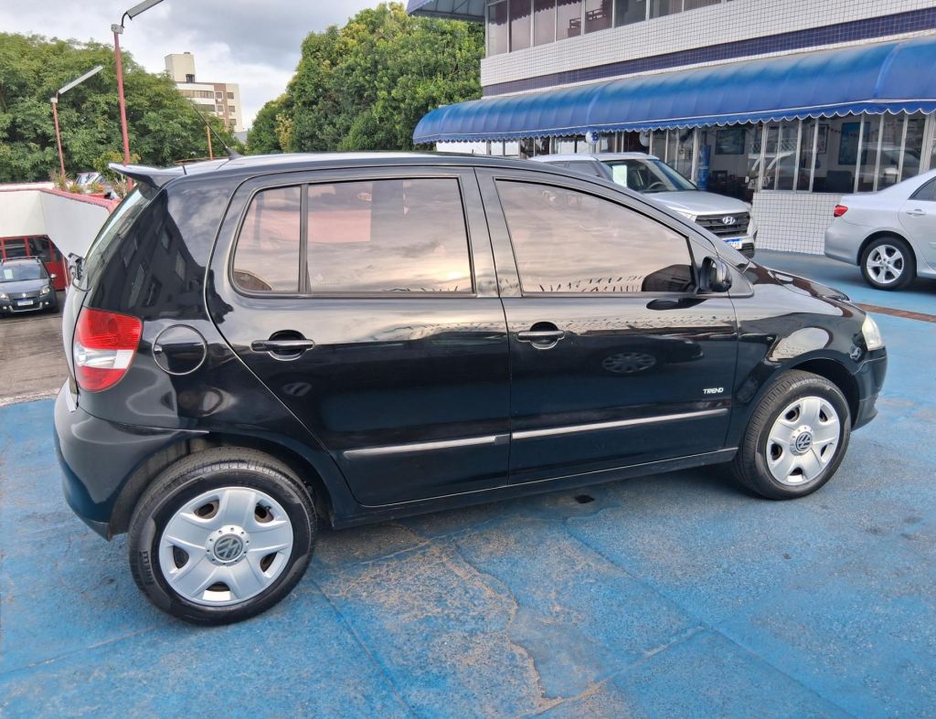 Volkswagen Fox Trend 1.0 G2 Flex 4 Portas Modelo 2010 imagem 3