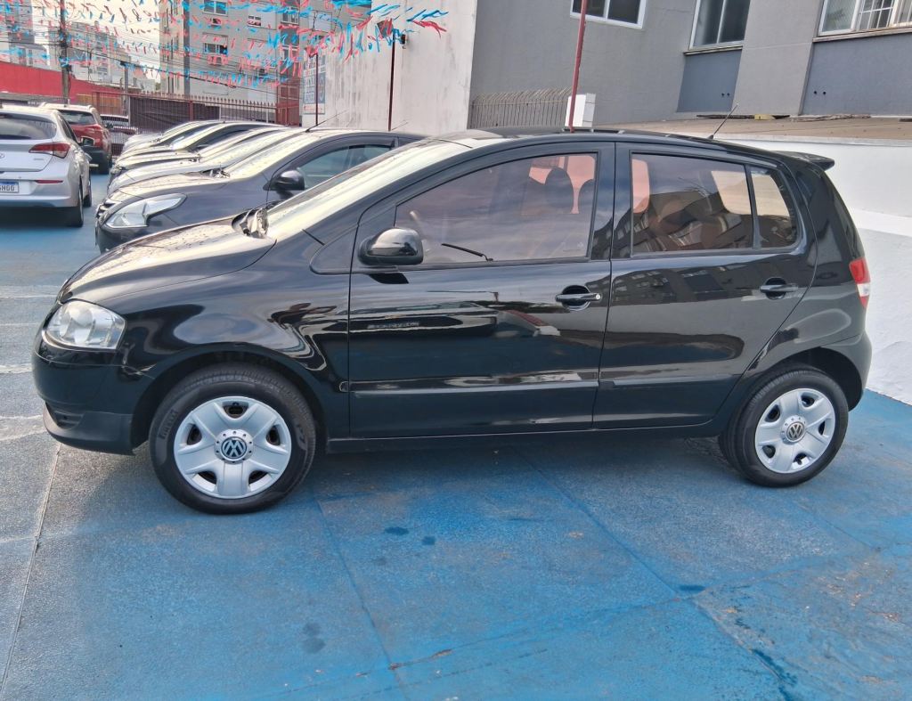 Volkswagen Fox Trend 1.0 G2 Flex 4 Portas Modelo 2010 imagem 4