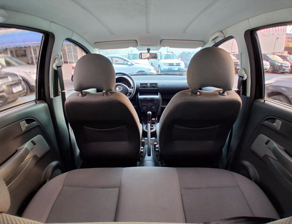 Volkswagen Fox Trend 1.0 G2 Flex 4 Portas Modelo 2010 imagem 10