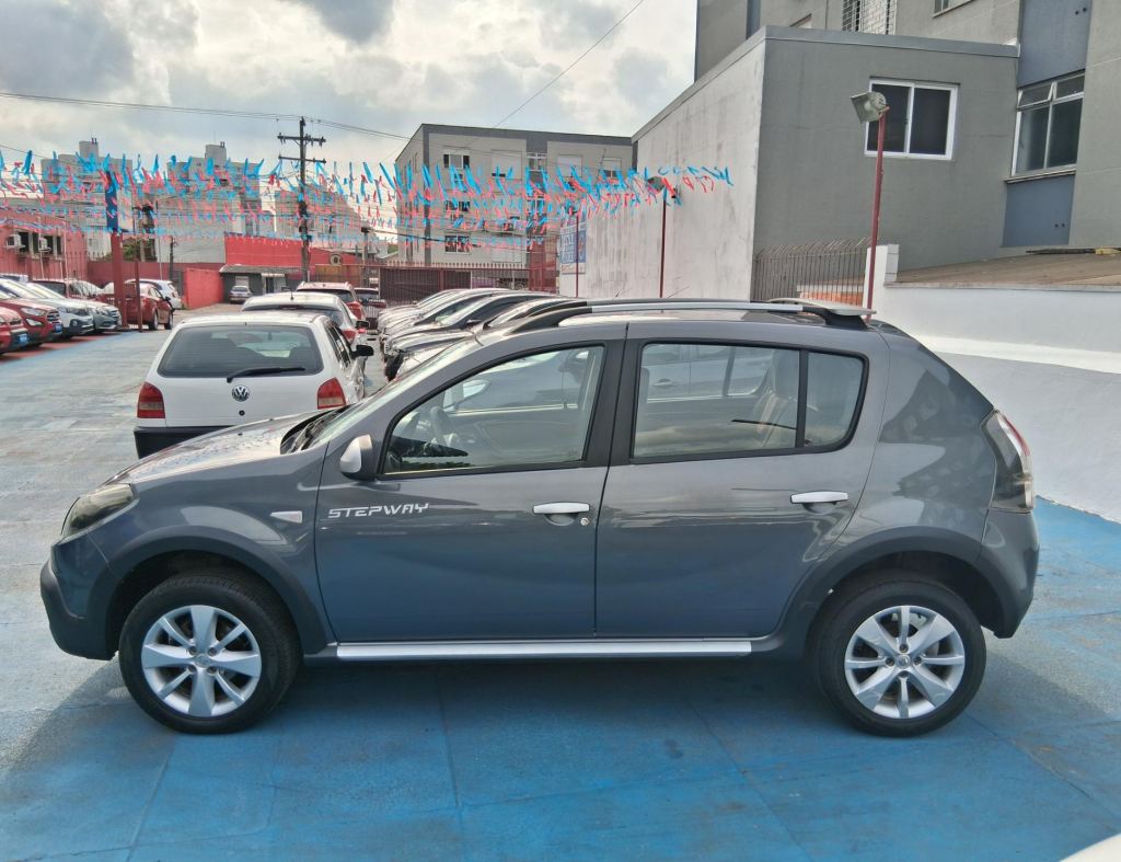Renault Stepway 1.6 Automatico Flex Portas Modelo 2012 imagem 4