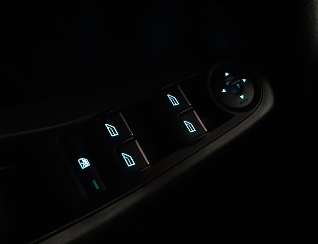 Ford New Fiesta 1.6 Sel Hatch 16V Flex 4P Manual 2018 imagem 22