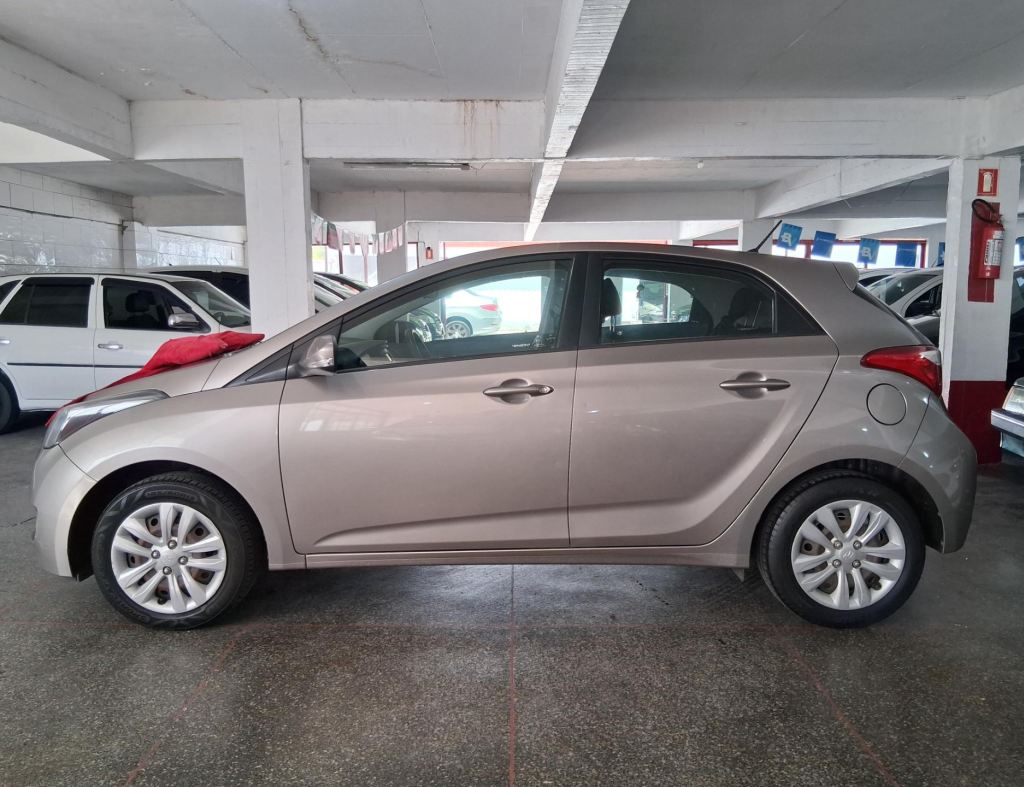 Hyundai Hb20 Confort 1.6 Flex 4 Portas Modelo 2016 imagem 4
