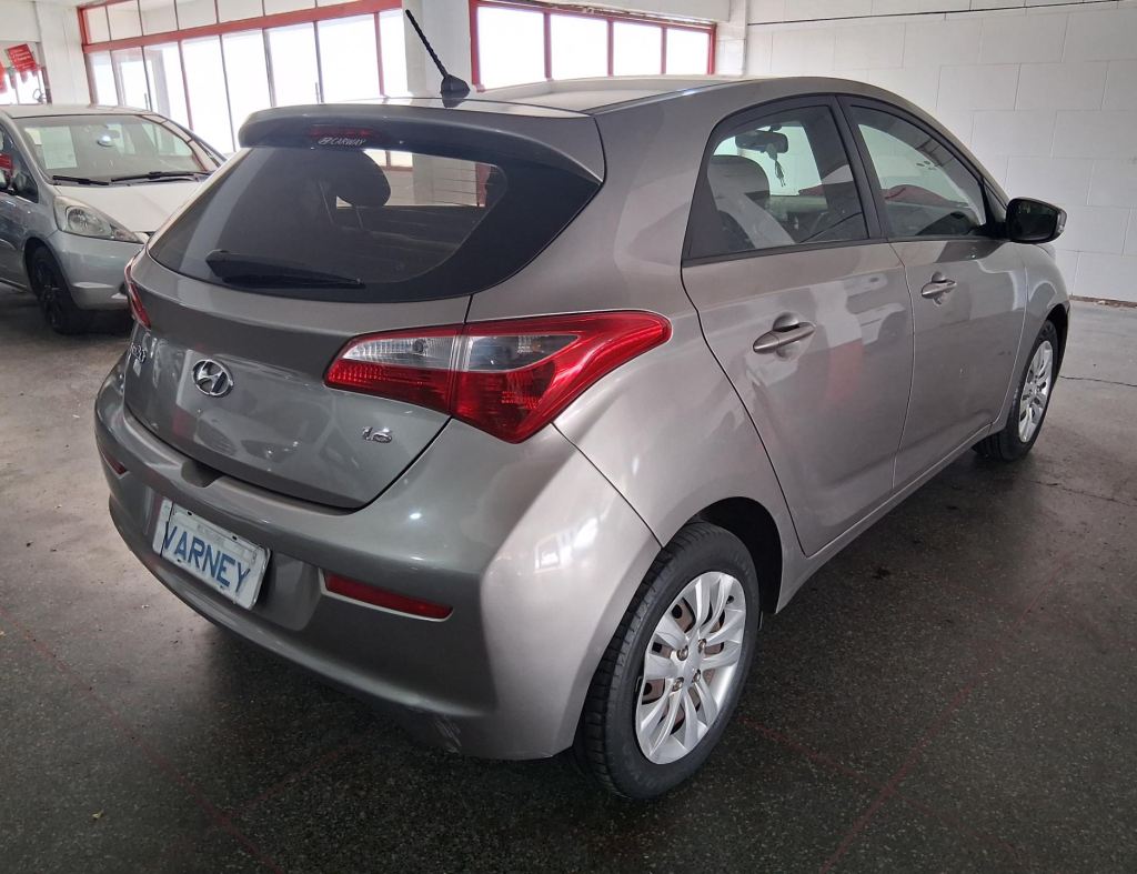 Hyundai Hb20 Confort 1.6 Flex 4 Portas Modelo 2016 imagem 5
