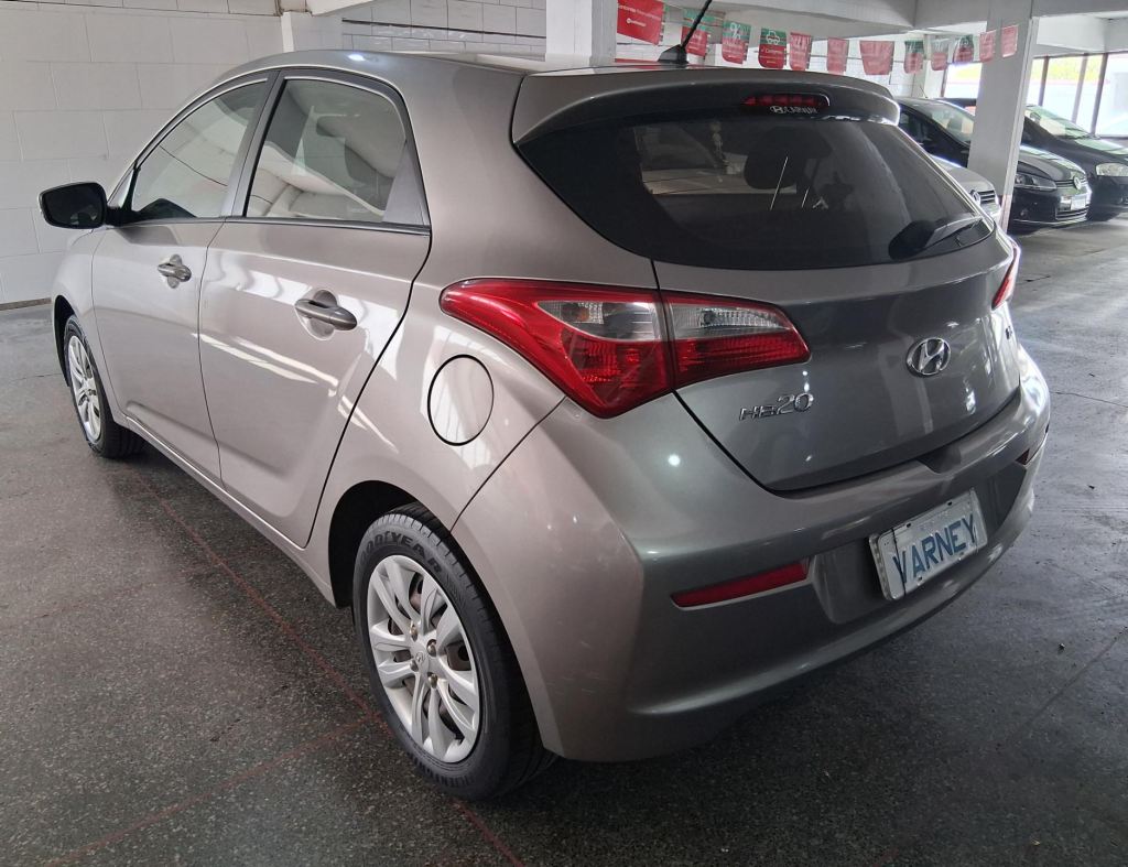 Hyundai Hb20 Confort 1.6 Flex 4 Portas Modelo 2016 imagem 6