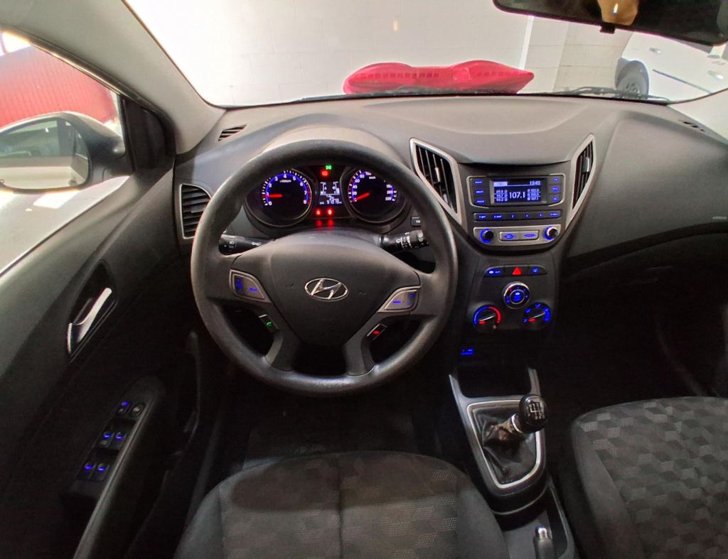 Hyundai Hb20 Confort 1.6 Flex 4 Portas Modelo 2016 imagem 11