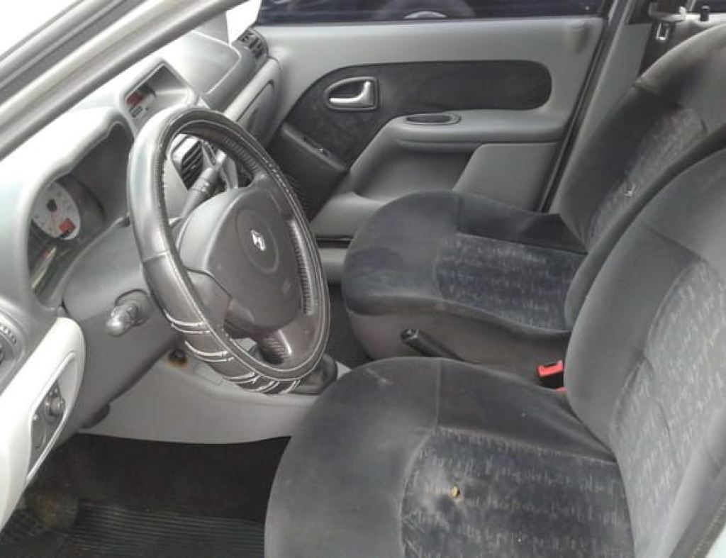 Renault Clio Sedan Privilege 1.6 Flex 4 Portas Modelo 2009 imagem 12