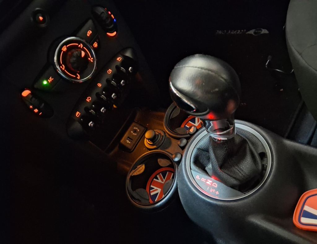 Mini One 1.6 Automatico 2 Portas Modelo 2013 imagem 13